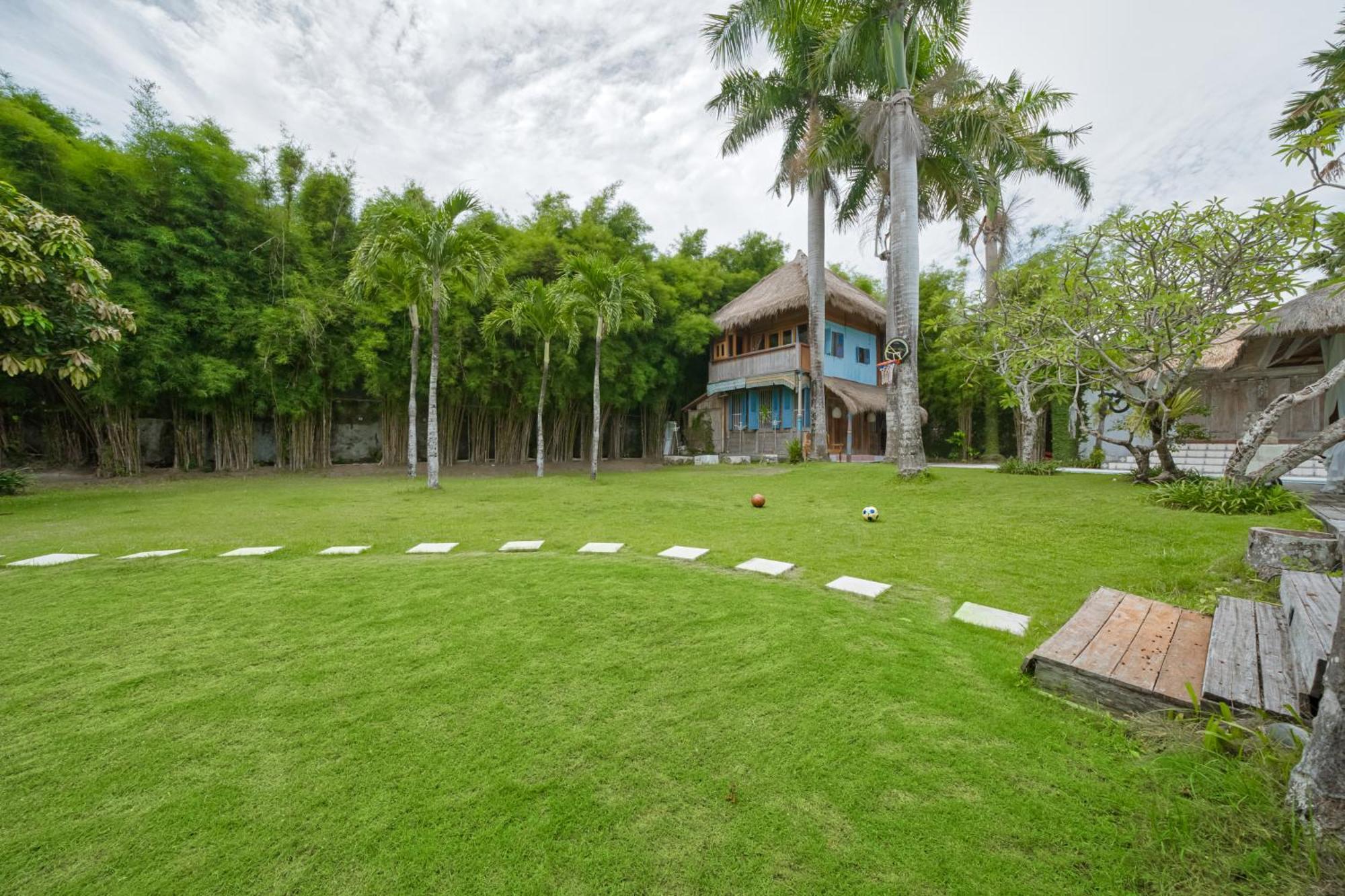 Villa Kalis, 10 Bedroom Family And Group Villa Seminyak Eksteriør bilde