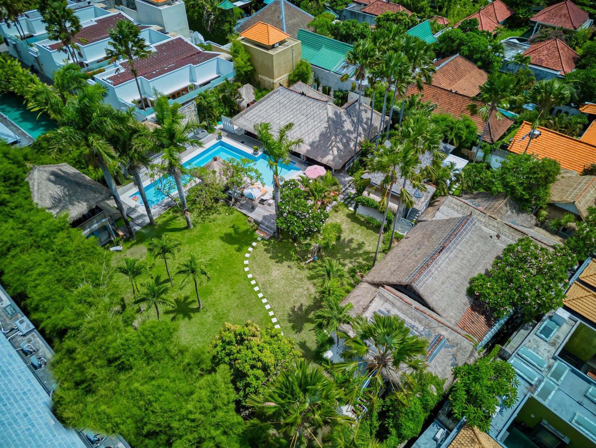 Villa Kalis, 10 Bedroom Family And Group Villa Seminyak Eksteriør bilde